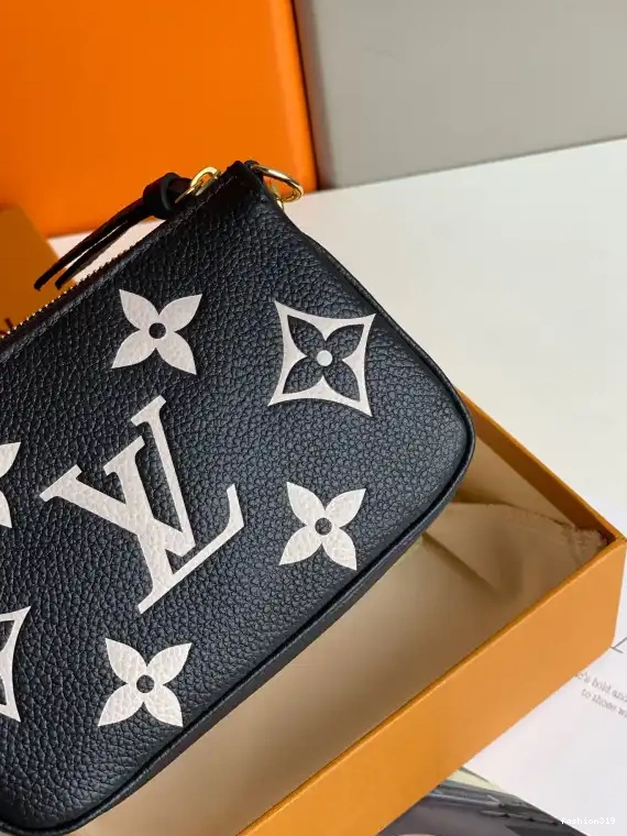 VUITTON POCHETTE ACCESSOIRES LOUIS MINI 0329